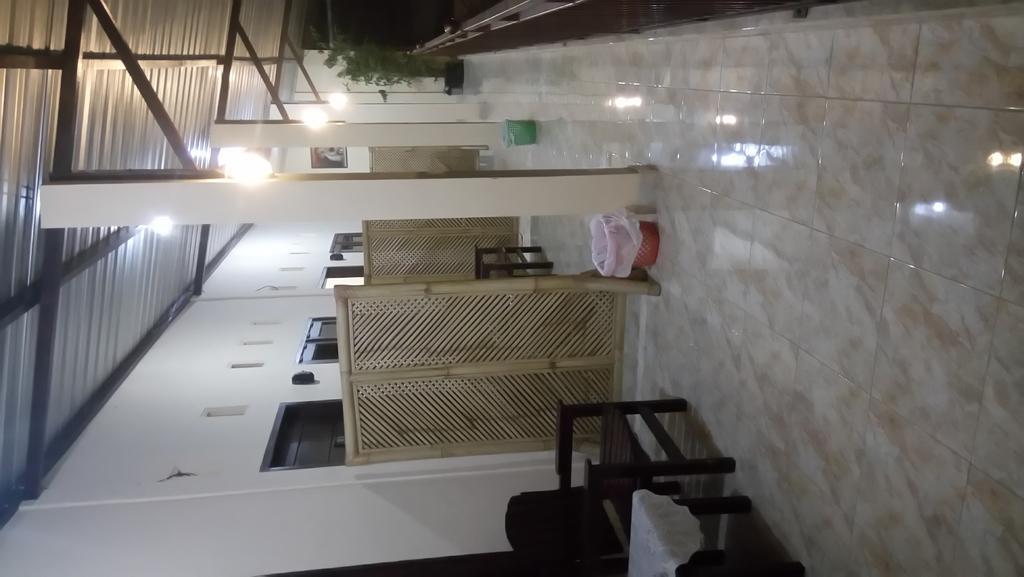 Puji Homestay Mataram Buitenkant foto