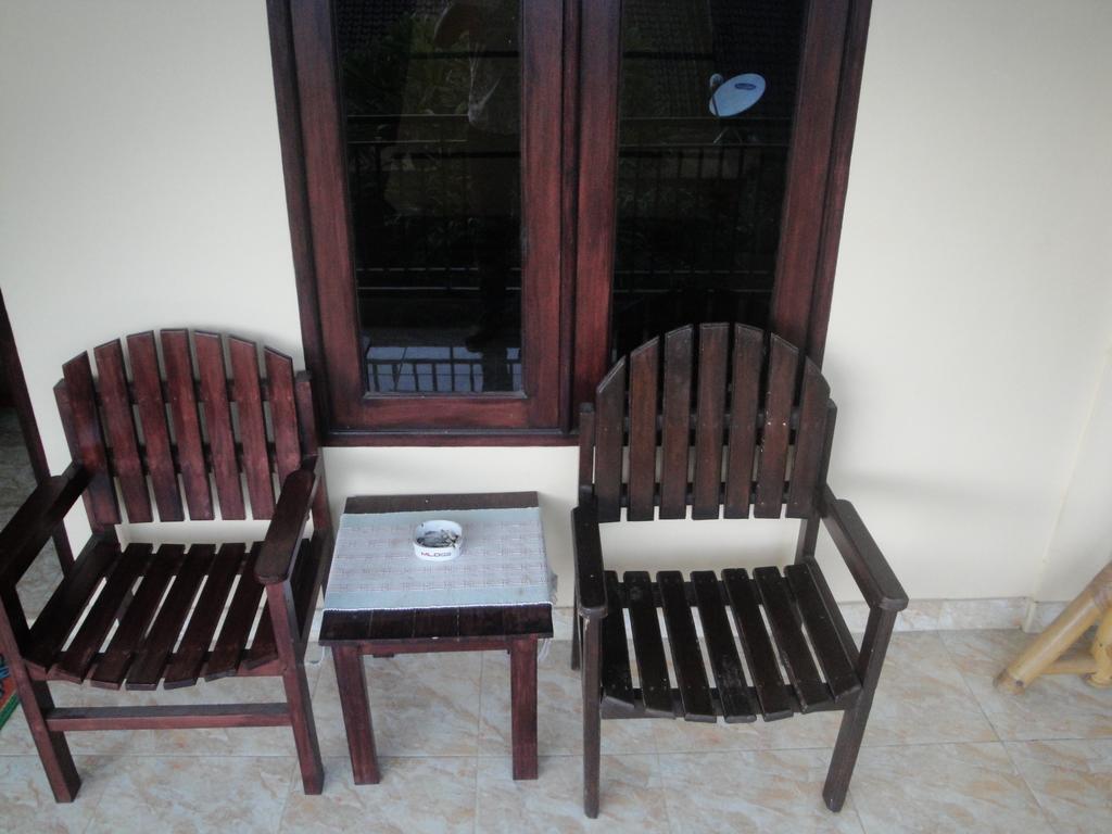 Puji Homestay Mataram Buitenkant foto
