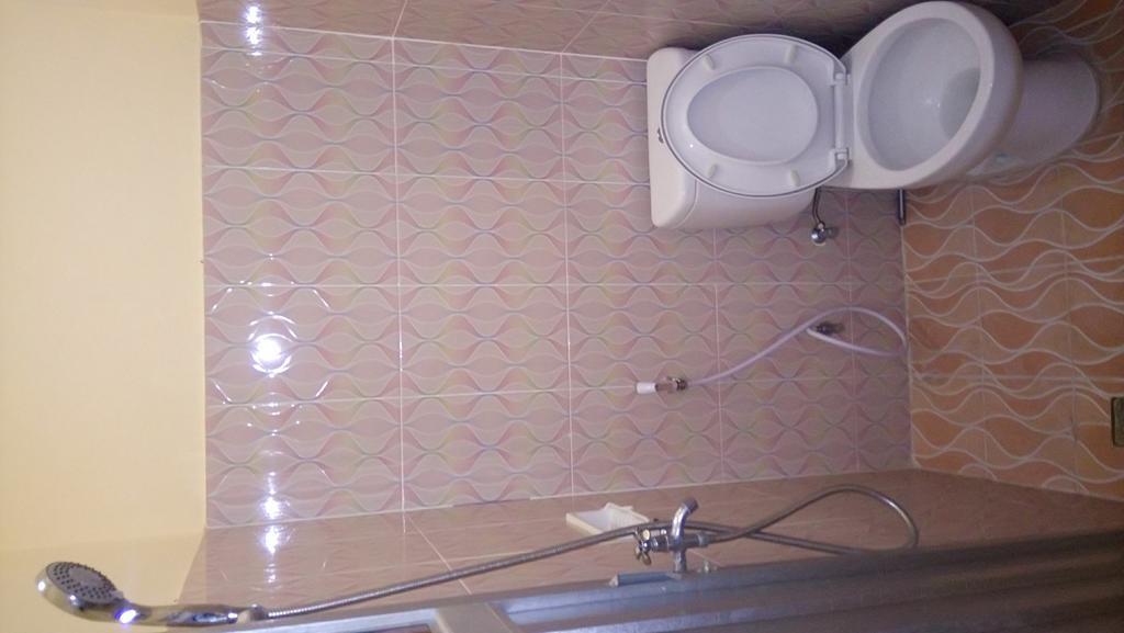 Puji Homestay Mataram Buitenkant foto